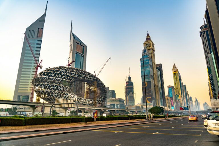 The Growing Popularity of Real Estate Crowdfunding Platforms in the UAE – Discuss this new investment approach and its potential benefits.