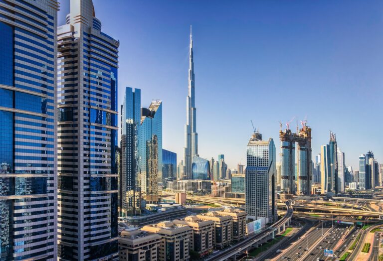 Top Neighborhoods to Invest in Dubai Real Estate